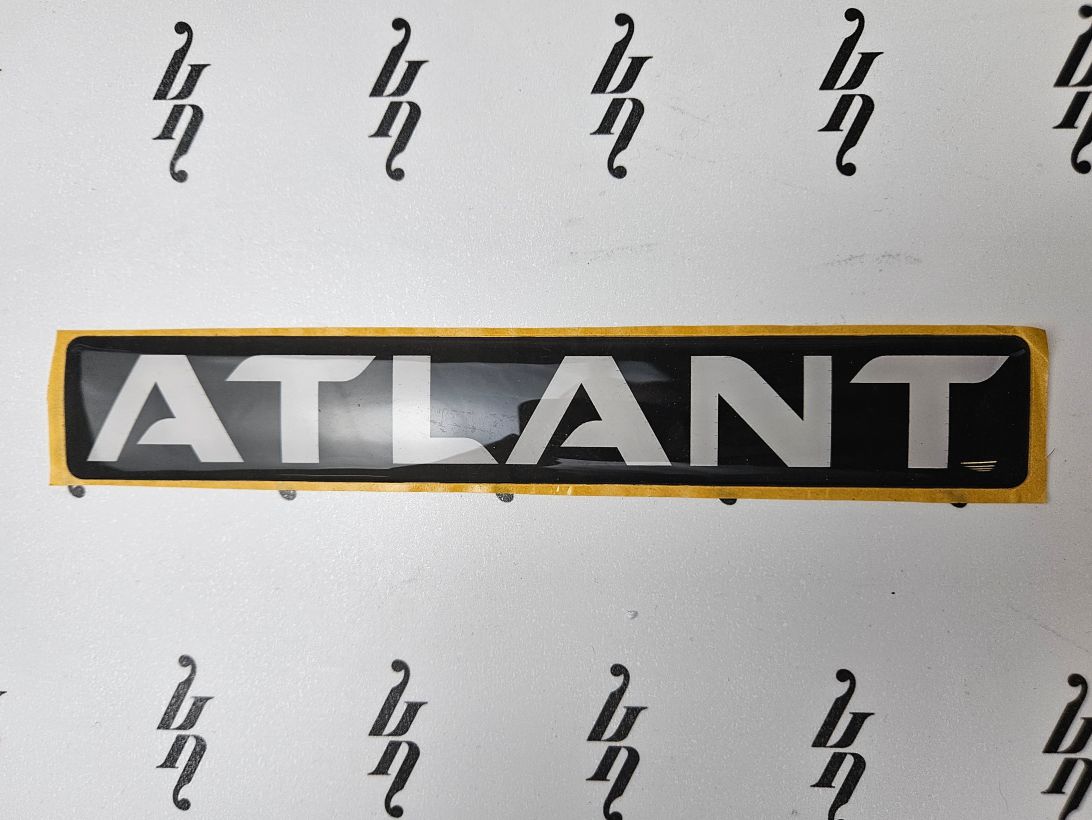 Печать объёмных наклеек под смолой на серебряной пленке Оракал